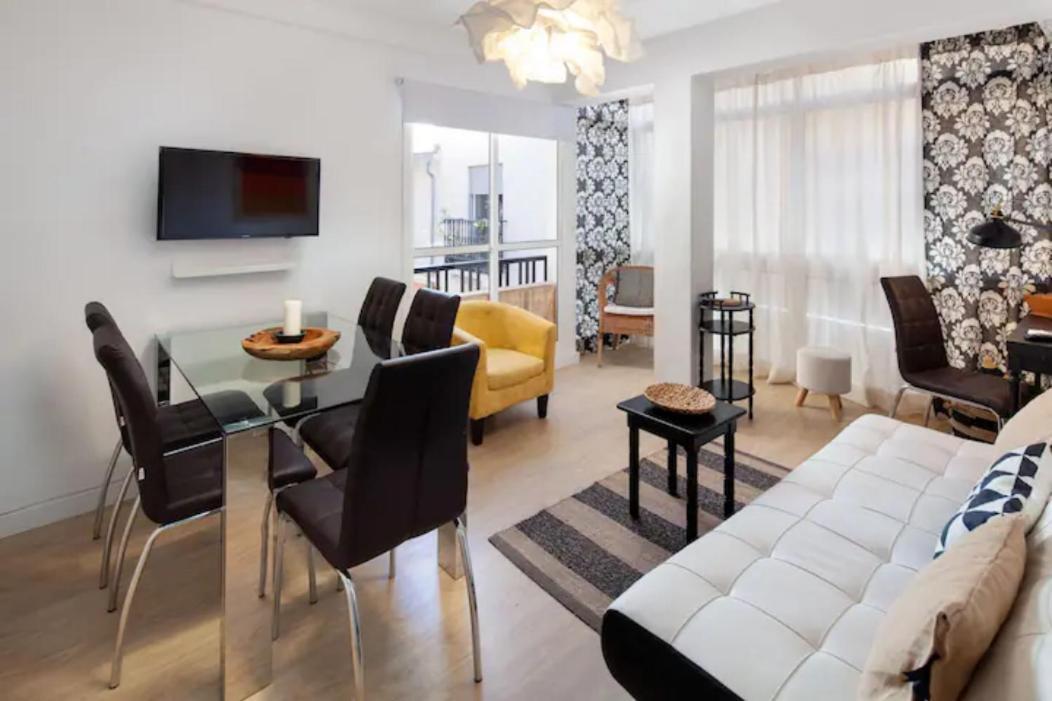 Garcia Briz Apartments Малага Экстерьер фото